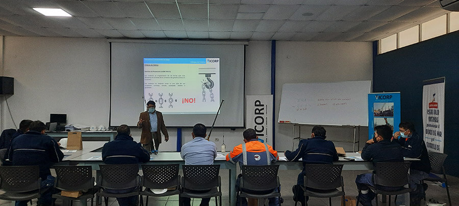 Capacitación Operador De Grúa Telescópica - Austral Group