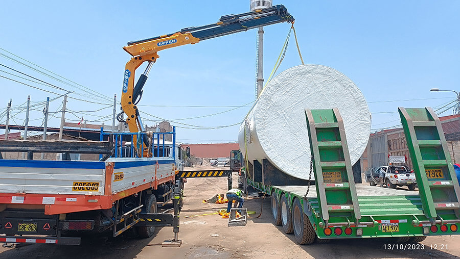 Izaje de Tanque de Fibra de Vidrio   
