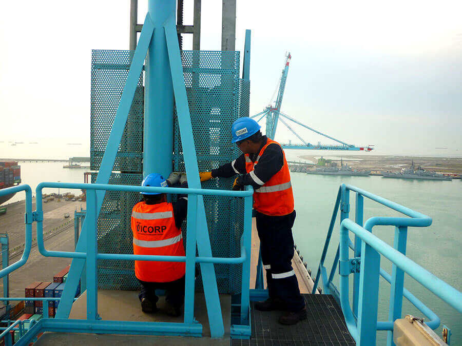 Mantenimiento de Elevadores de Grúas Pórtico